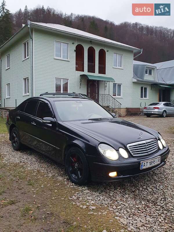 Седан Mercedes-Benz E-Class 2003 в Косове фото 15 Седан Mercedes-Benz E-Class 2003 в Косове