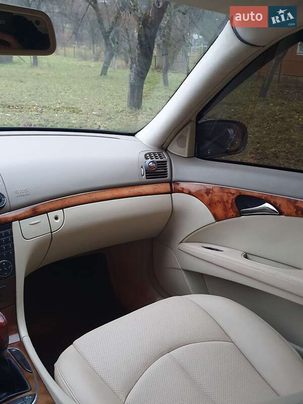 Седан Mercedes-Benz E-Class 2003 в Косове фото 38 Седан Mercedes-Benz E-Class 2003 в Косове