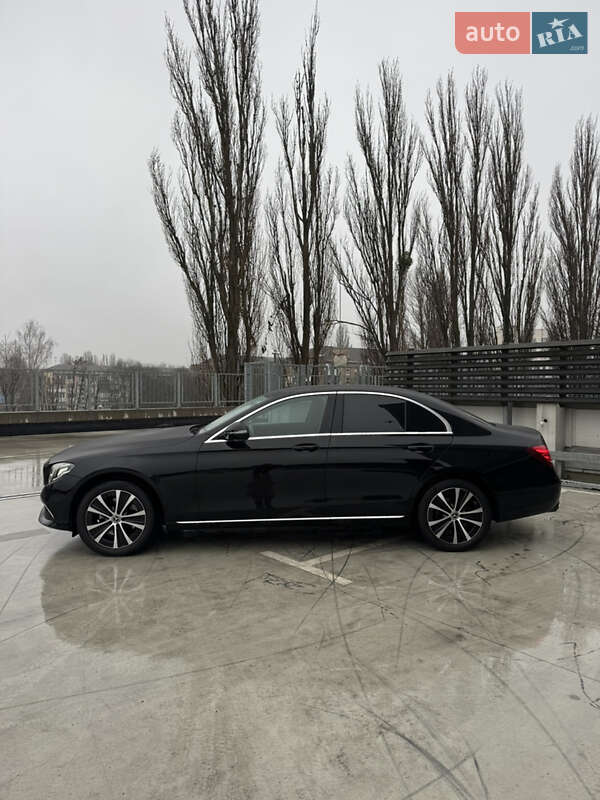 Седан Mercedes-Benz E-Class 2019 в Києві
