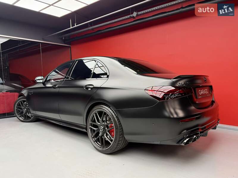 Седан Mercedes-Benz E-Class 2021 в Києві