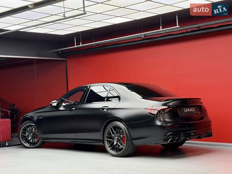 Седан Mercedes-Benz E-Class 2021 в Києві