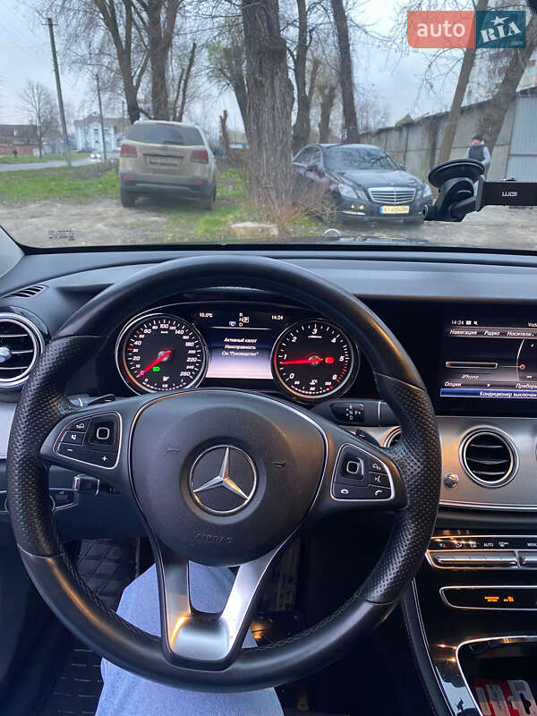 Универсал Mercedes-Benz E-Class 2016 в Киеве