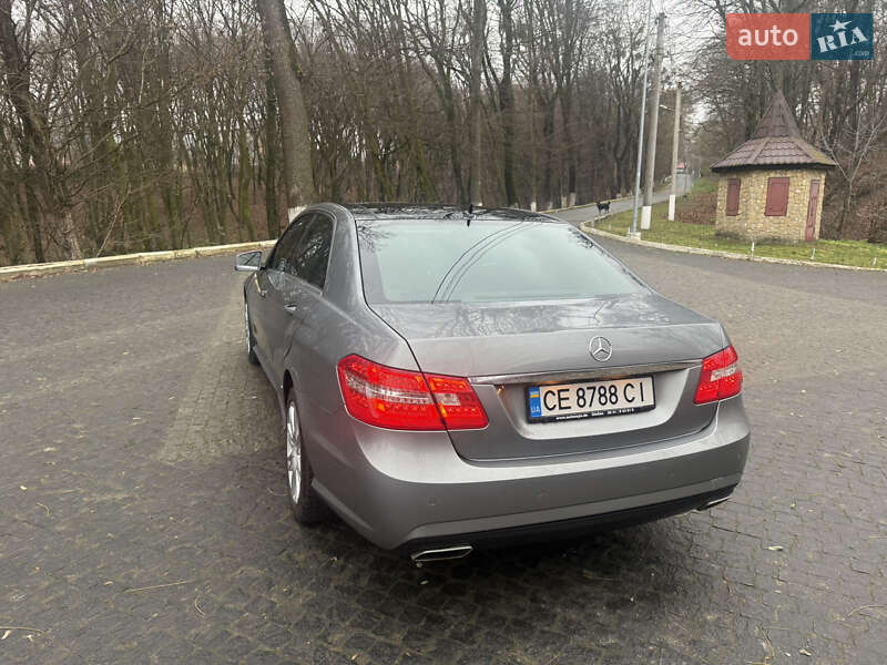 Седан Mercedes-Benz E-Class 2009 в Чернівцях