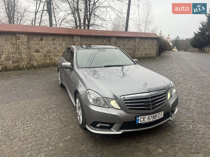 Седан Mercedes-Benz E-Class 2009 в Чернівцях