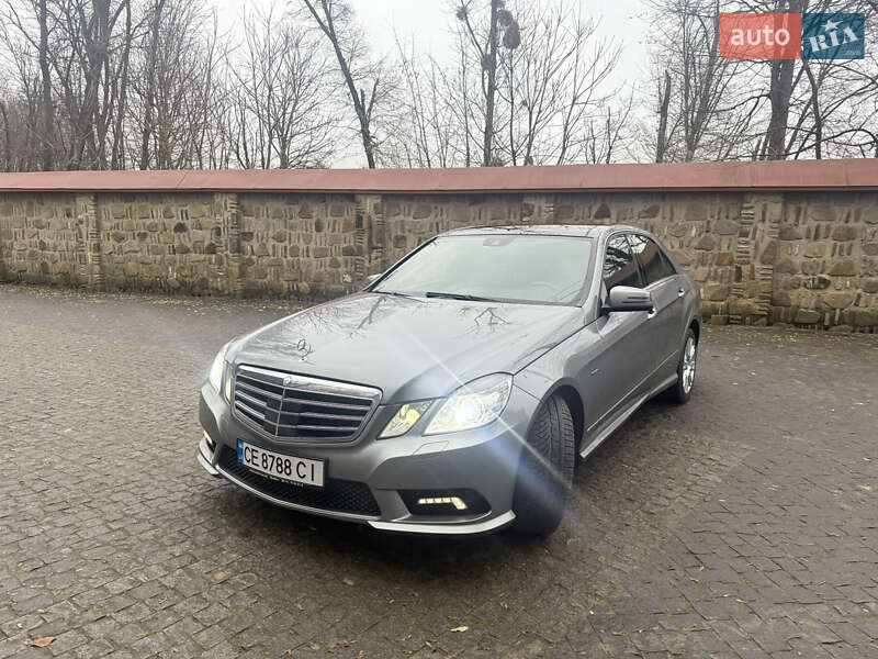 Седан Mercedes-Benz E-Class 2009 в Чернівцях