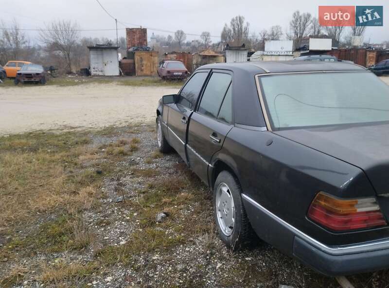 Седан Mercedes-Benz E-Class 1989 в Тернополі