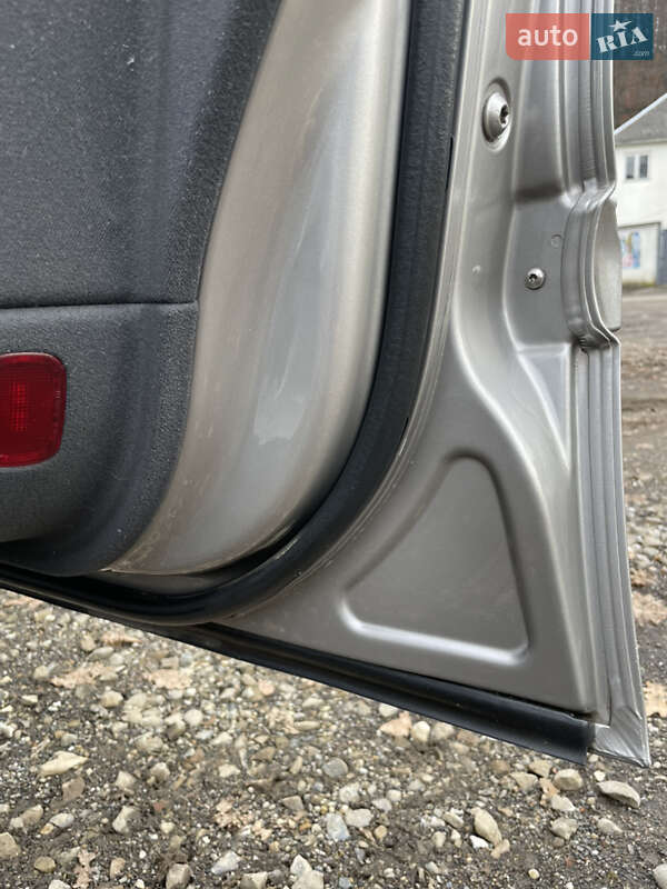 Універсал Mercedes-Benz E-Class 2005 в Хусті фото 38 Універсал Mercedes-Benz E-Class 2005 в Хусті