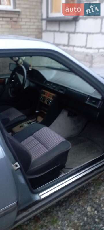 Седан Mercedes-Benz E-Class 1987 в Гостомеле фото 7 Седан Mercedes-Benz E-Class 1987 в Гостомеле