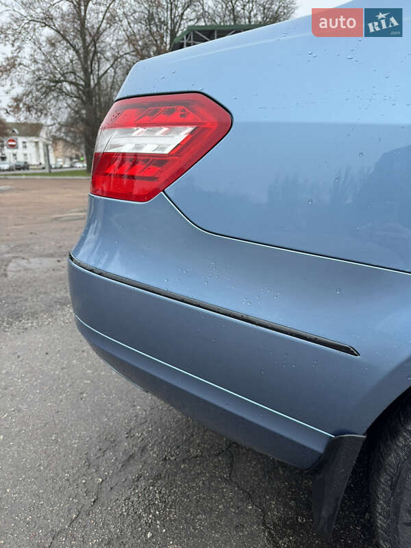 Седан Mercedes-Benz E-Class 2011 в Липовой Долине фото 10 Седан Mercedes-Benz E-Class 2011 в Липовой Долине
