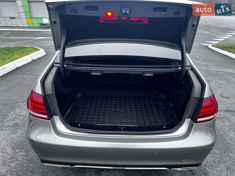 Седан Mercedes-Benz E-Class 2014 в Бучі