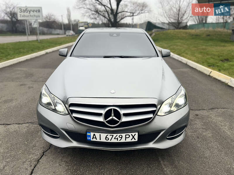 Седан Mercedes-Benz E-Class 2014 в Бучі