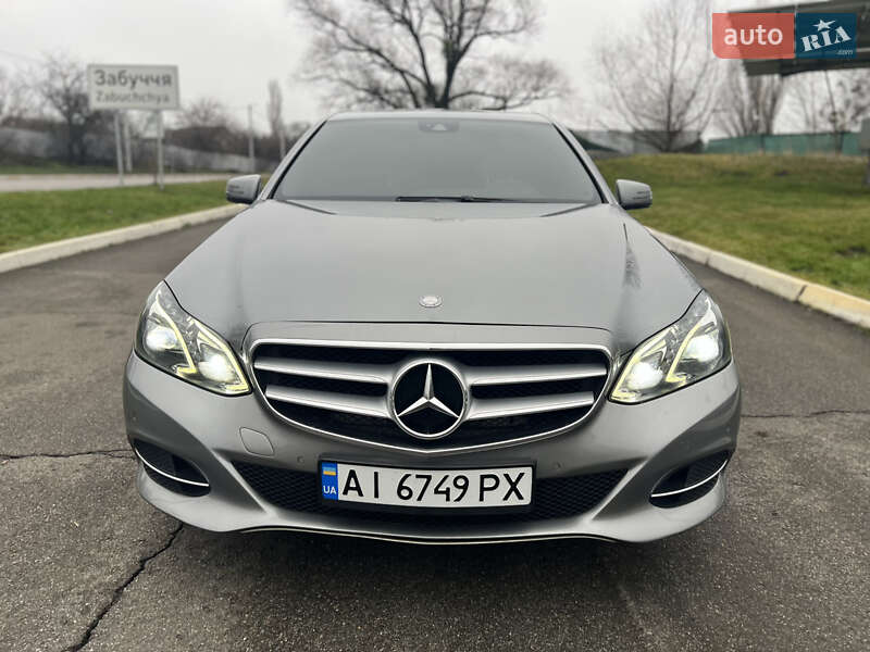 Седан Mercedes-Benz E-Class 2014 в Бучі