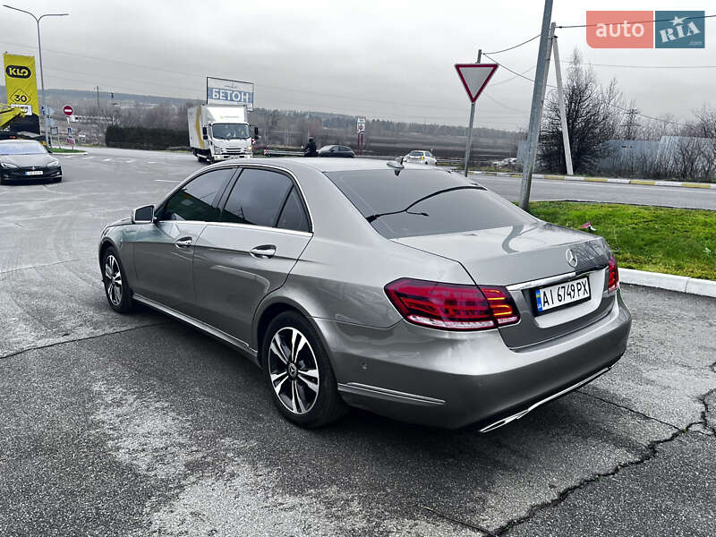 Седан Mercedes-Benz E-Class 2014 в Бучі