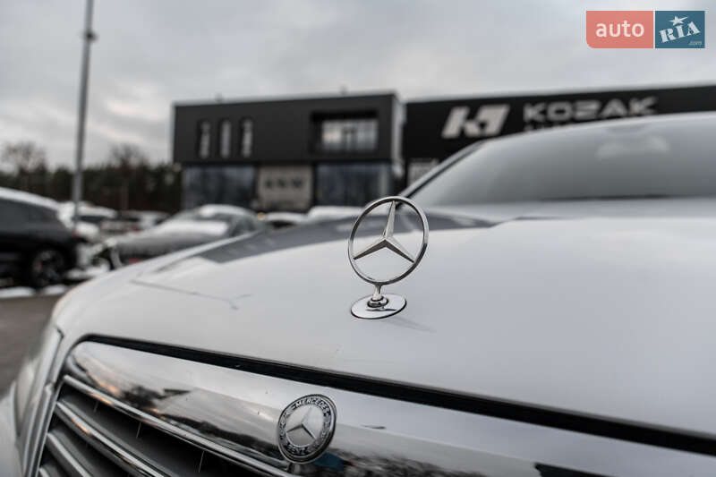 Седан Mercedes-Benz E-Class 2009 в Львове