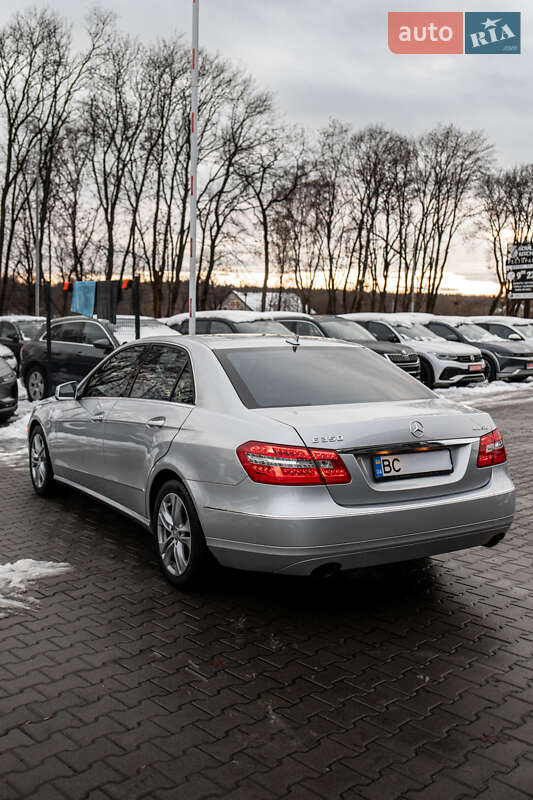 Седан Mercedes-Benz E-Class 2009 в Львове