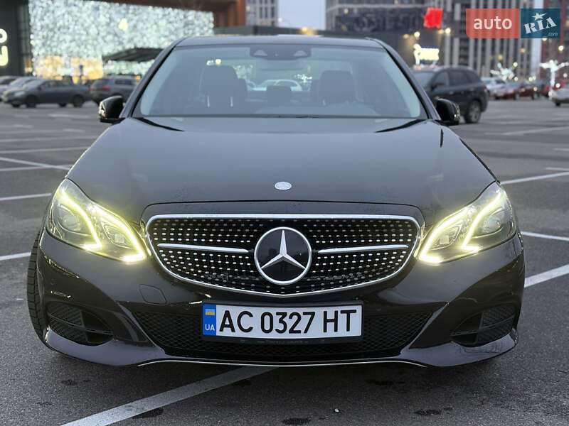 Седан Mercedes-Benz E-Class 2013 в Киеве
