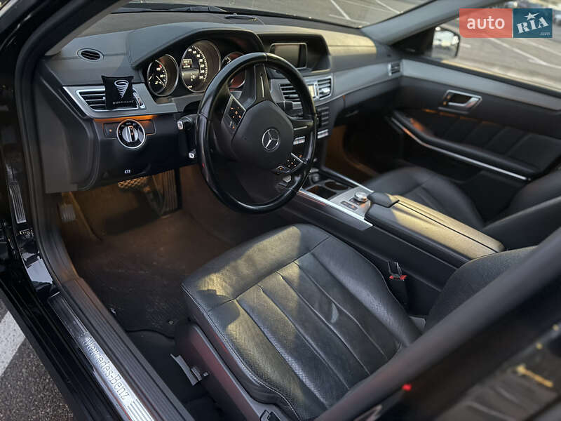 Седан Mercedes-Benz E-Class 2013 в Киеве