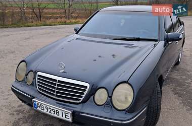 Седан Mercedes-Benz E-Class 2001 в Тульчине