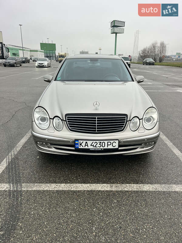 Седан Mercedes-Benz E-Class 2003 в Киеве фото 4 Седан Mercedes-Benz E-Class 2003 в Киеве