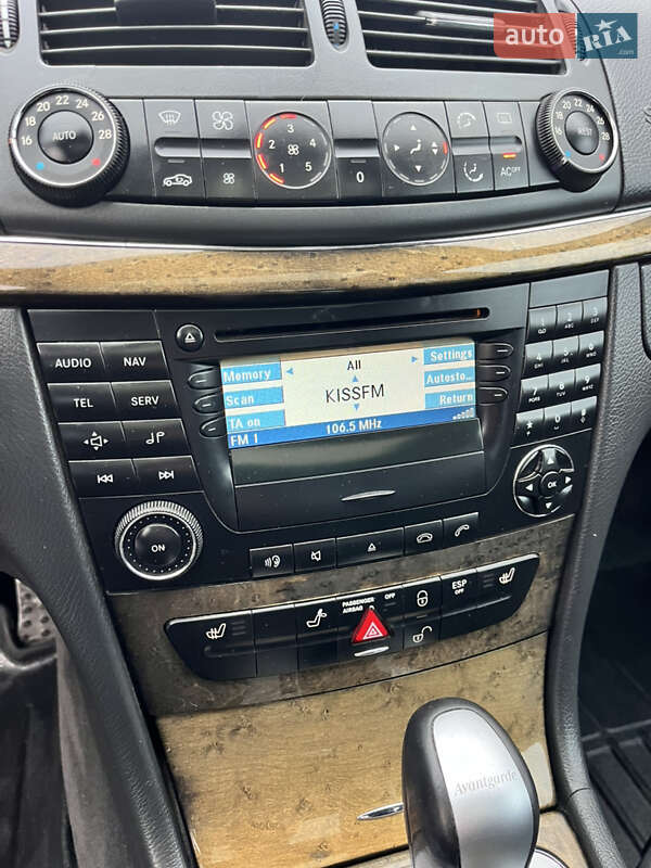 Седан Mercedes-Benz E-Class 2003 в Киеве фото 28 Седан Mercedes-Benz E-Class 2003 в Киеве