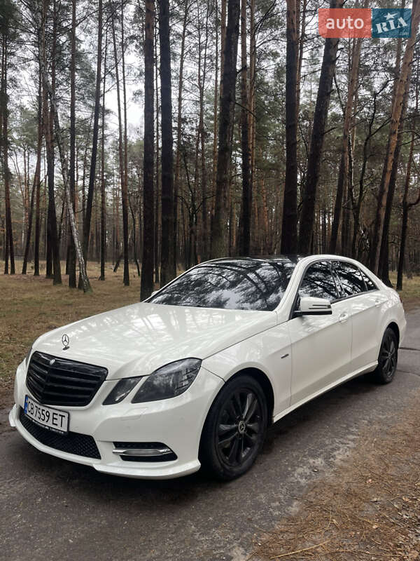 Mercedes-Benz E-Class 2010