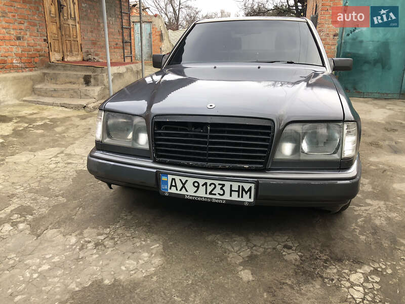 Седан Mercedes-Benz E-Class 1994 в Богодухіву фото 2 Седан Mercedes-Benz E-Class 1994 в Богодухіву