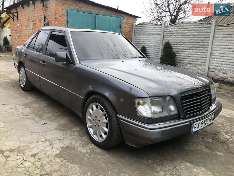 Седан Mercedes-Benz E-Class 1994 в Богодухіву фото 3 Седан Mercedes-Benz E-Class 1994 в Богодухіву