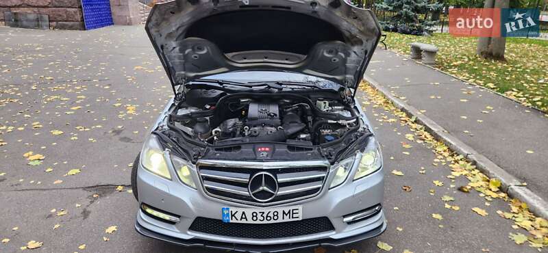 Седан Mercedes-Benz E-Class 2011 в Киеве