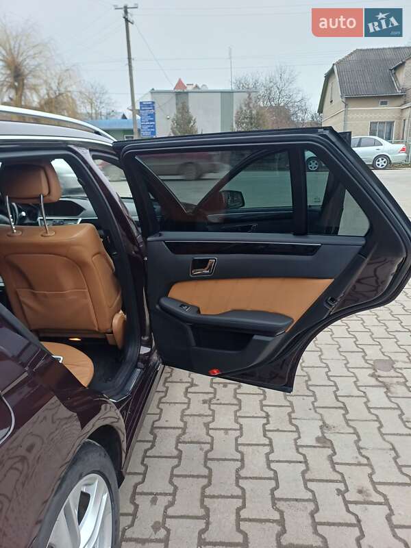 Универсал Mercedes-Benz E-Class 2010 в Чорткове фото 15 Универсал Mercedes-Benz E-Class 2010 в Чорткове