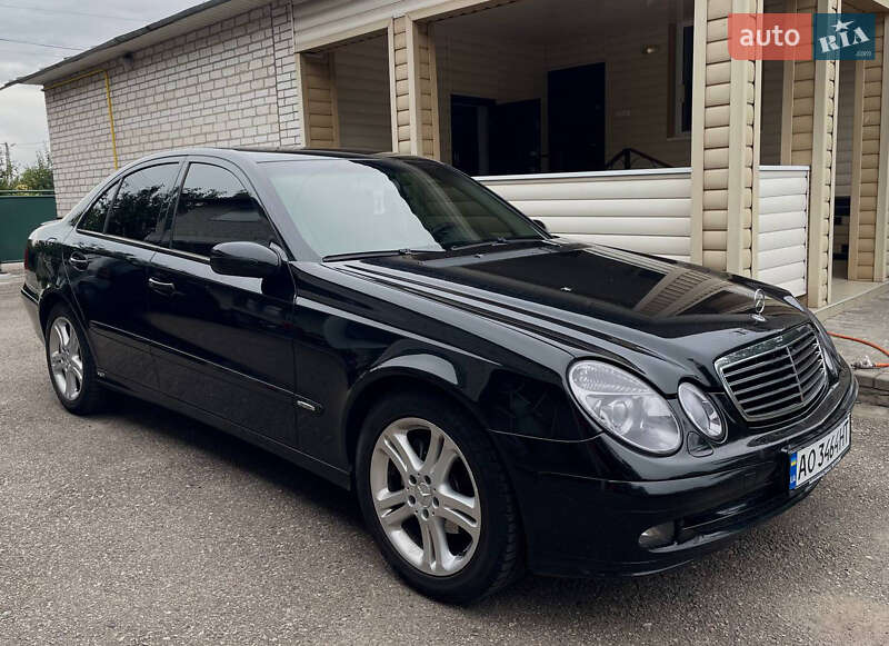 Седан Mercedes-Benz E-Class 2005 в Киеве фото 3 Седан Mercedes-Benz E-Class 2005 в Киеве