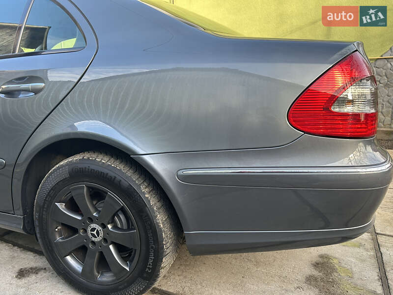 Седан Mercedes-Benz E-Class 2008 в Ужгороді