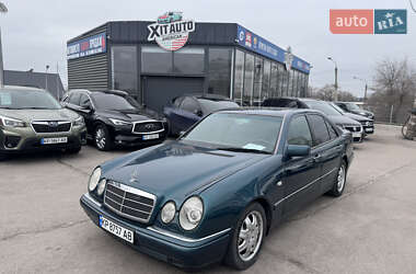 Седан Mercedes-Benz E-Class 1997 в Запорожье