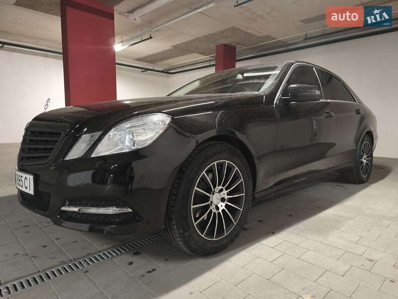 Mercedes-Benz E-Class 2012