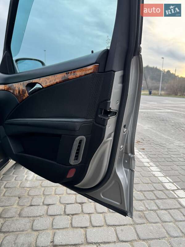 Универсал Mercedes-Benz E-Class 2003 в Николаеве фото 16 Универсал Mercedes-Benz E-Class 2003 в Николаеве