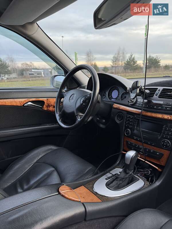 Универсал Mercedes-Benz E-Class 2003 в Николаеве фото 19 Универсал Mercedes-Benz E-Class 2003 в Николаеве