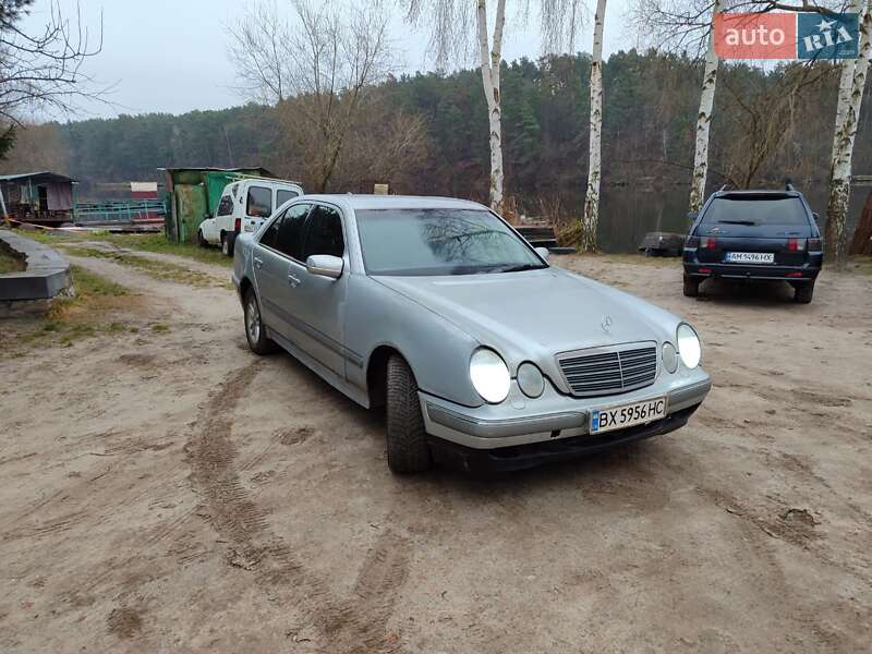 Седан Mercedes-Benz E-Class 2000 в Житомире фото 3 Седан Mercedes-Benz E-Class 2000 в Житомире