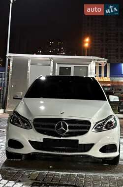 Седан Mercedes-Benz E-Class 2014 в Киеве