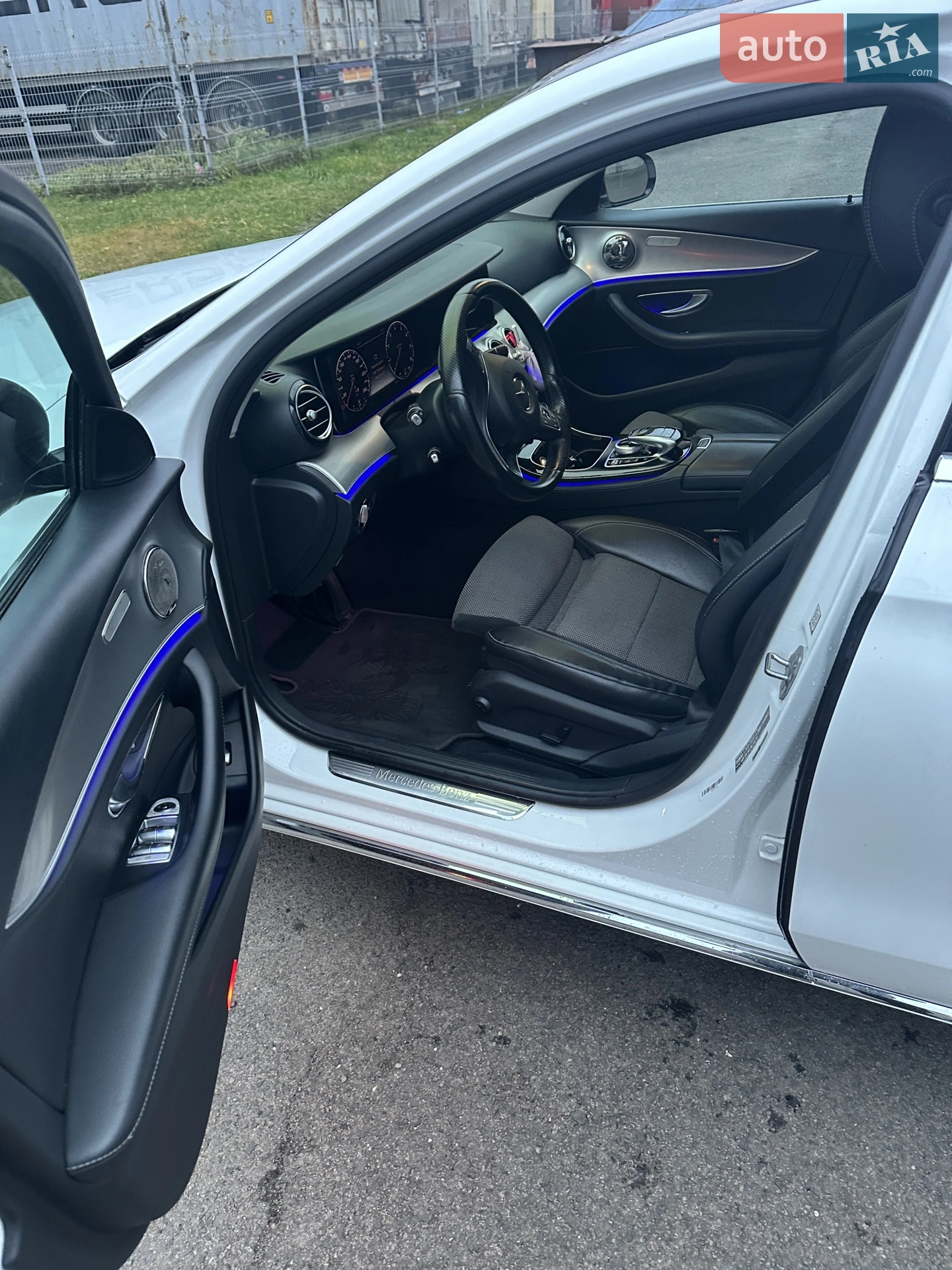 2016 Mercedes-Benz E-klasse - мініатюра 30