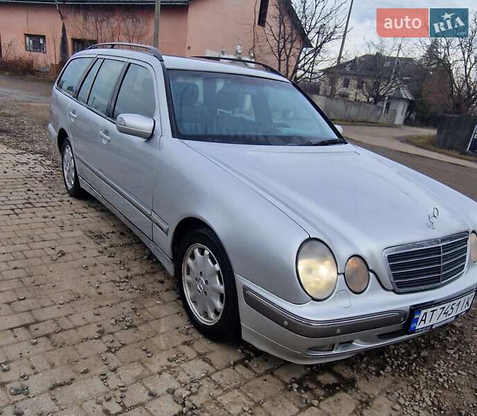 Mercedes-Benz E-Class 2001 Mercedes-Benz E-Class 2001
