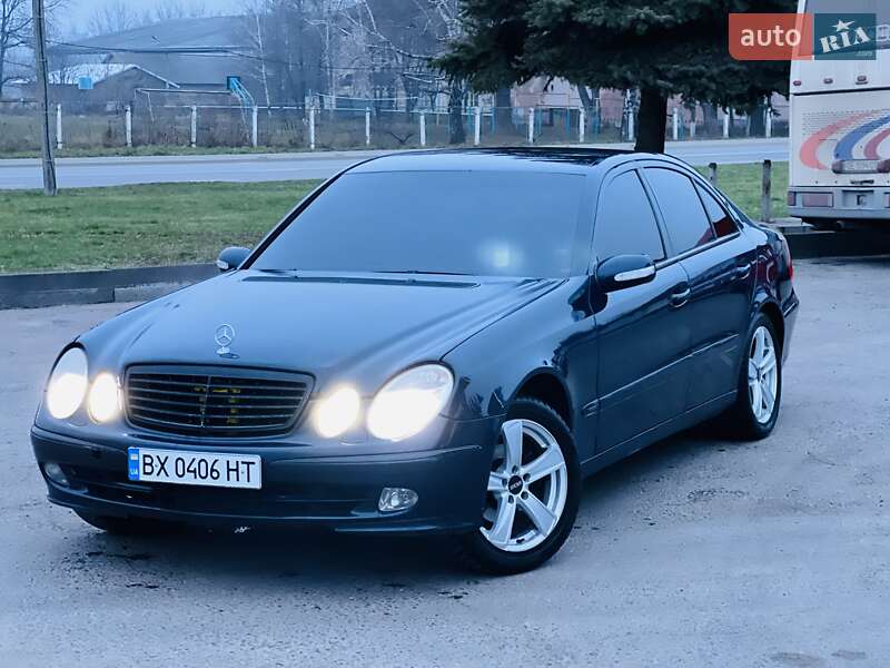 Mercedes-Benz E-Class 2002 Mercedes-Benz E-Class 2002