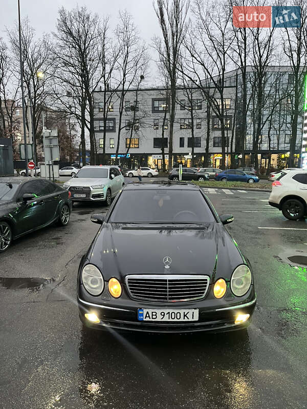 Седан Mercedes-Benz E-Class 2003 в Вінниці