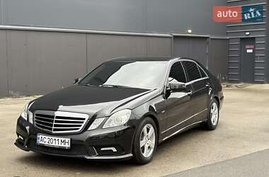 Седан Mercedes-Benz E-Class 2009 в Киеве