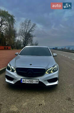 Седан Mercedes-Benz E-Class 2013 в Ужгороді
