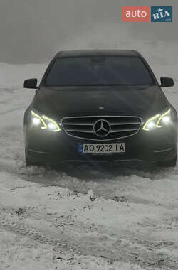 Седан Mercedes-Benz E-Class 2013 в Міжгір'ї