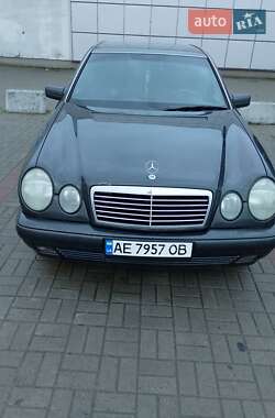 Седан Mercedes-Benz E-Class 1996 в Ивано-Франковске