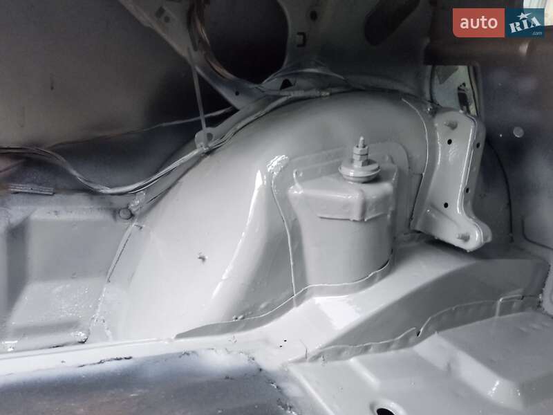 Седан Mercedes-Benz E-Class 1996 в Львові