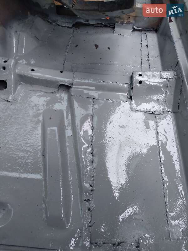 Седан Mercedes-Benz E-Class 1996 в Львові