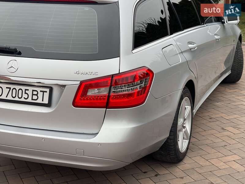 Универсал Mercedes-Benz E-Class 2012 в Ивано-Франковске