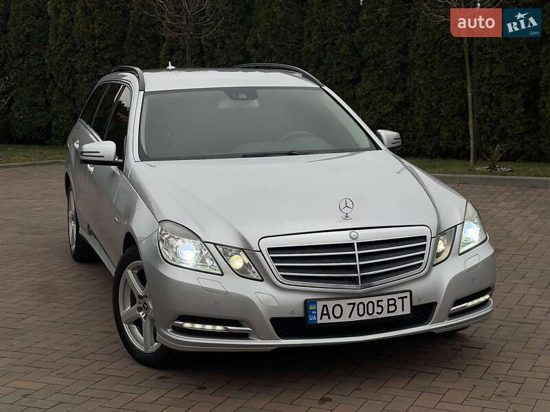 Универсал Mercedes-Benz E-Class 2012 в Ивано-Франковске