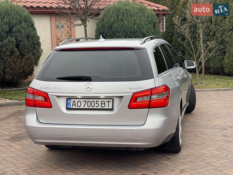 Универсал Mercedes-Benz E-Class 2012 в Ивано-Франковске